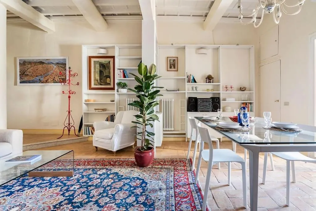 Relax Like Home, Piazza Santa Croce, Florence With Balcony 0*,  Italy