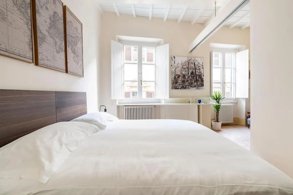 Apartment Relax Like Home, Piazza Santa Croce, Florence With Balcony