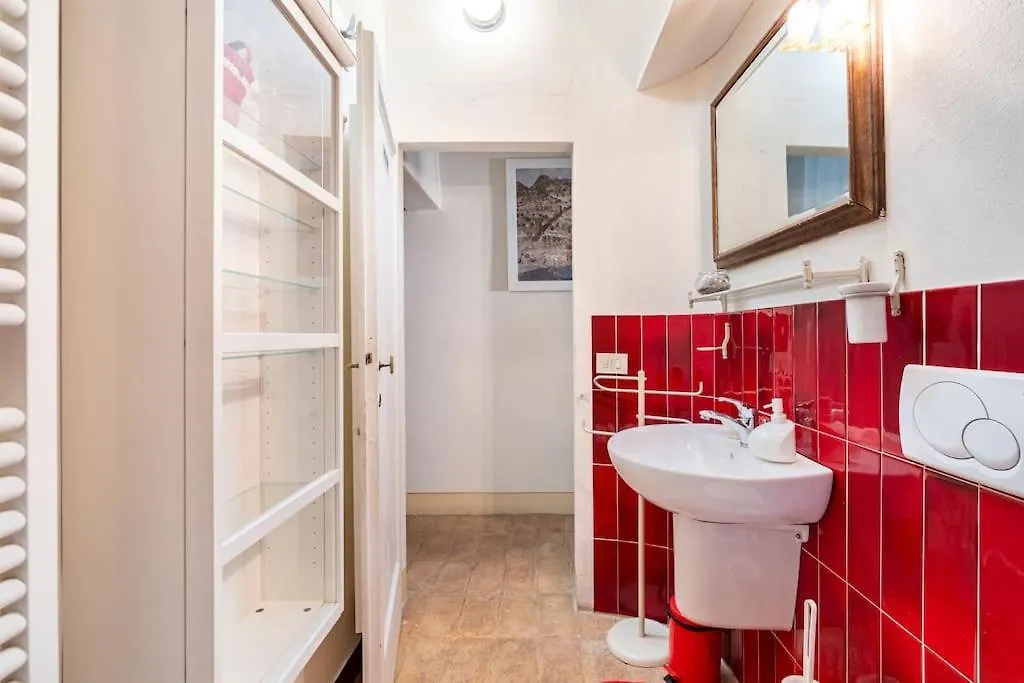 Apartment Relax Like Home, Piazza Santa Croce, Florence With Balcony Italy